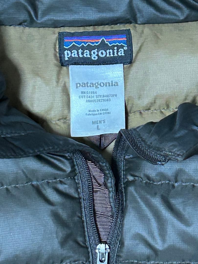 patagonia メンズ ダウンジャケット ダークグレー