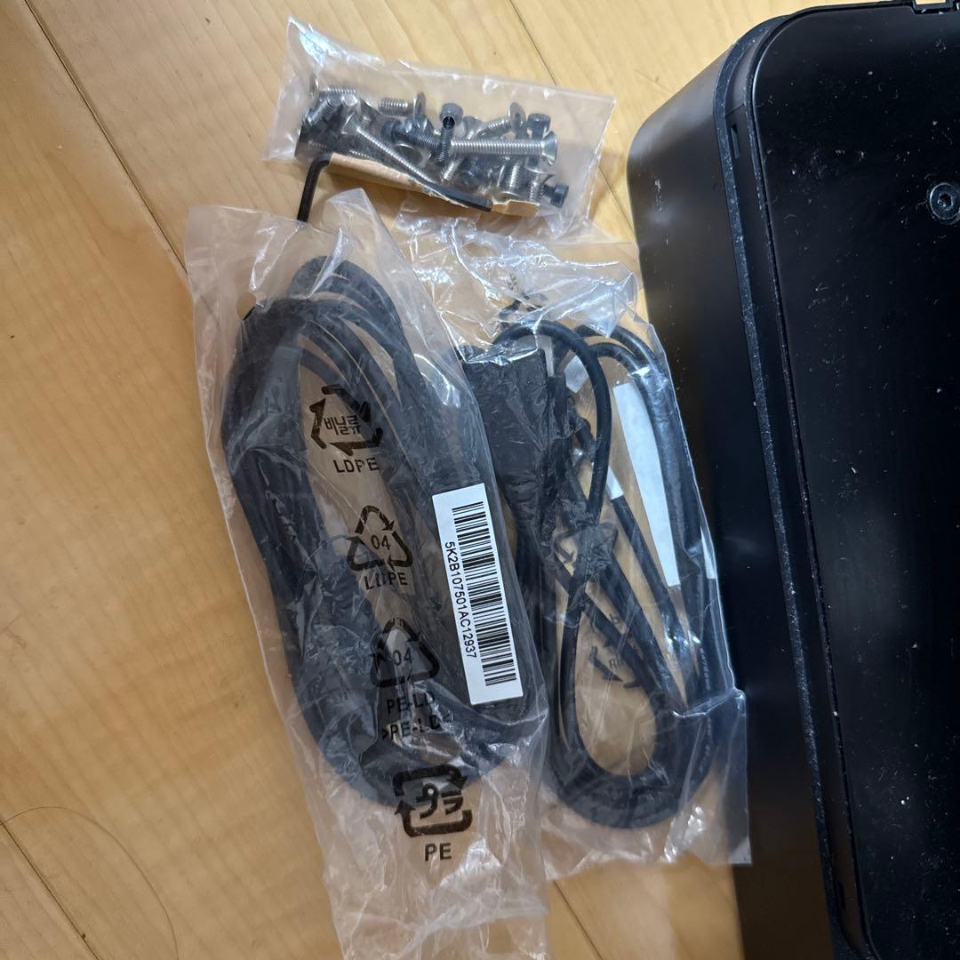 Wacom Cintiq Pro 24用 Wacom Ergo Stand