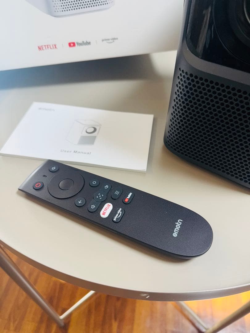 【極美品】Netflix公式認証プロジェクター Emotn N1