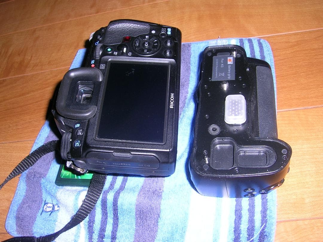 PENTAX K-3 18-200 mm　バッテリーグリップ