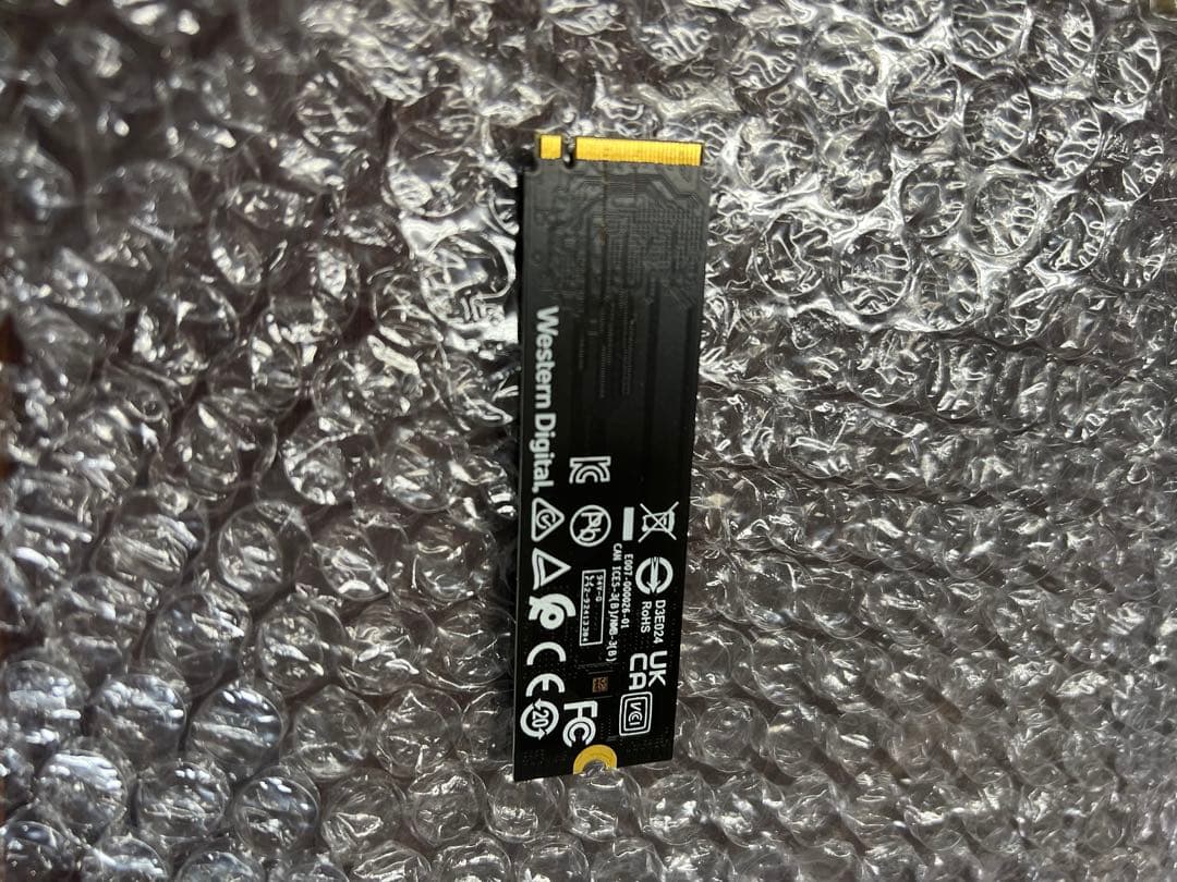 内蔵型SSD WD_BLACK SN770 1TB NVMe SSD WDS100T3X0E