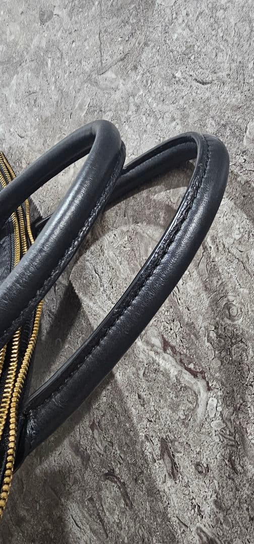 【ほぼ使用せず】 メルセデスベンツ × ブリー コラボ　ビジネスバッグ 本革 黒