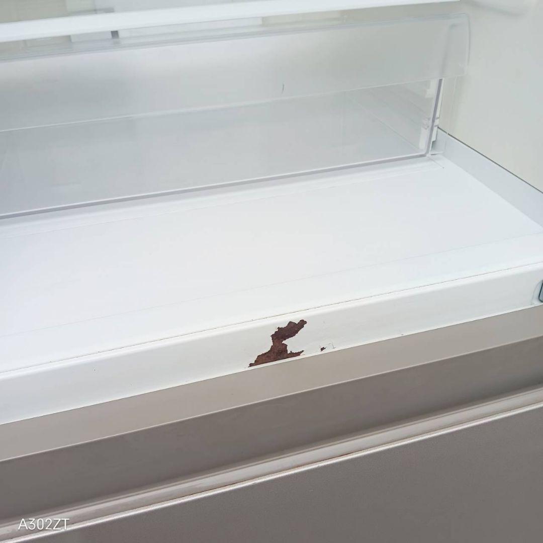 A028 送料設置無料　日立　人気モデル　スタイリッシュ　大型冷蔵庫　265L