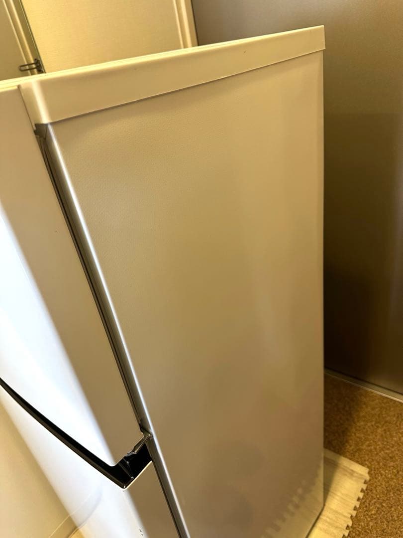 送料込み‼️2021年製ハイセンス120L ノンフロン冷蔵庫 HR-B1201