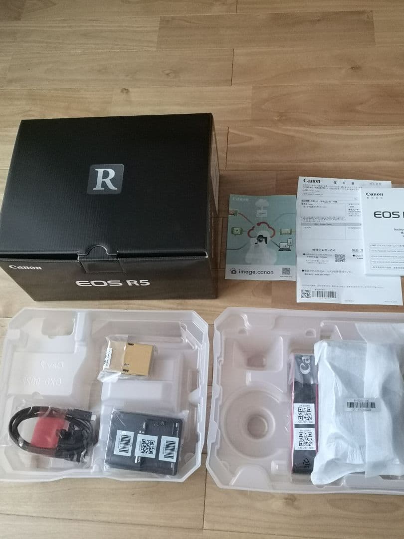 キャノン EOS R5 ボディ