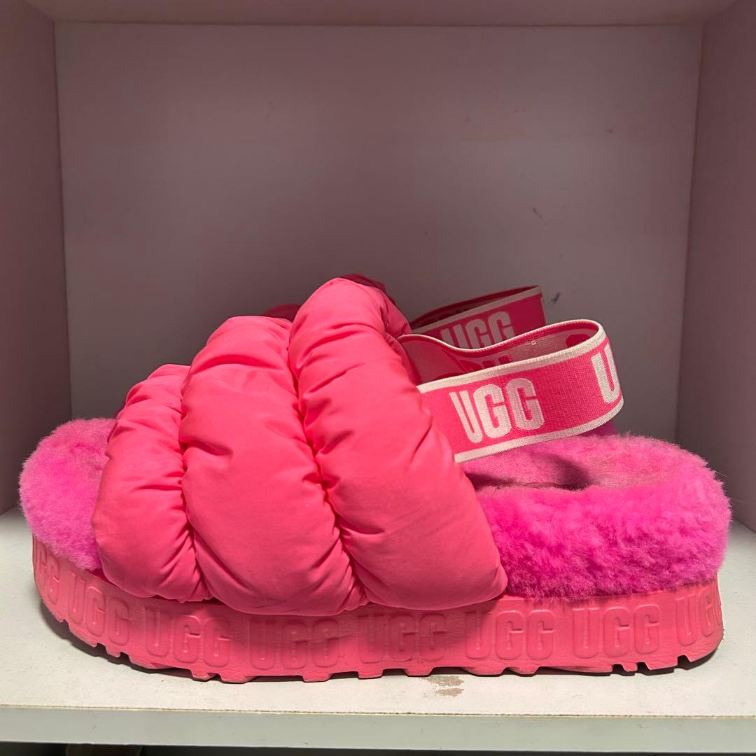 UGG アグ　スクランチータ　24cm