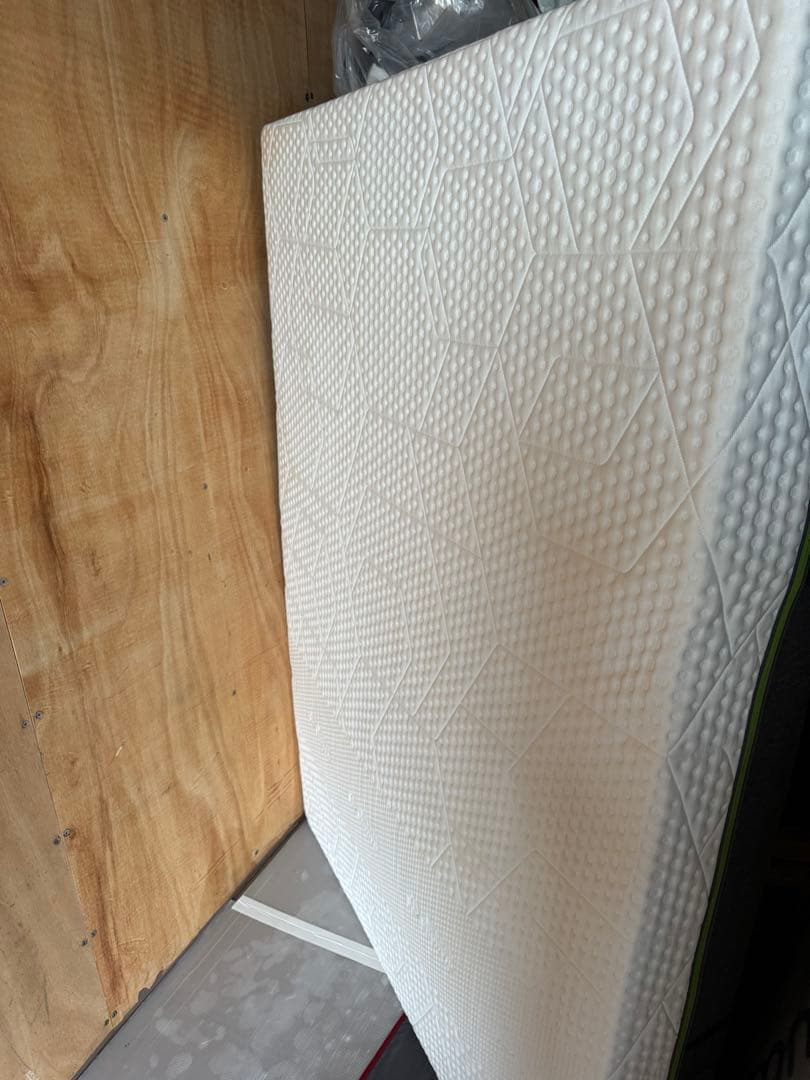 エマ・マットレス プレミアム ダブルサイズ　マットレス 初期モデル　廃盤品