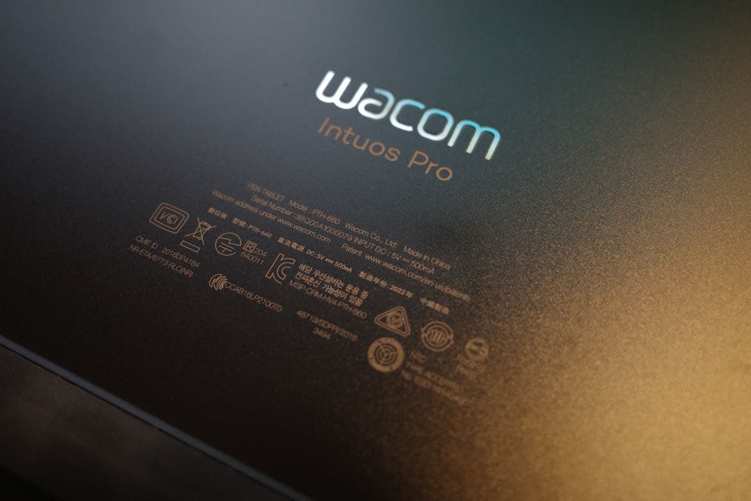 Wacom Intuos Pro Medium(プロペン2欠品)