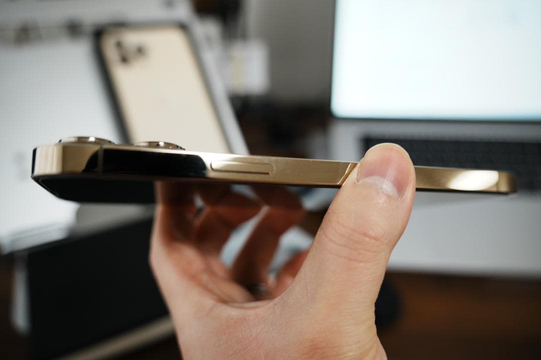 iPhone 13 pro max 256G ゴールド SIMフリー