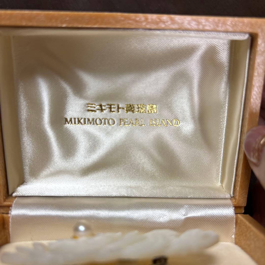 新品未使用Mikimoto 花モチーフ ブローチ