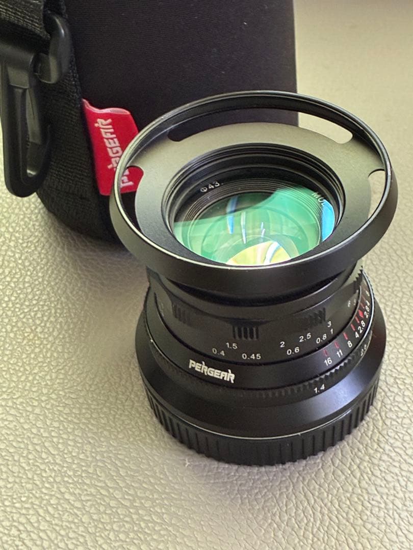 Pergear ❗️35mm F1.4 レンズ‼️