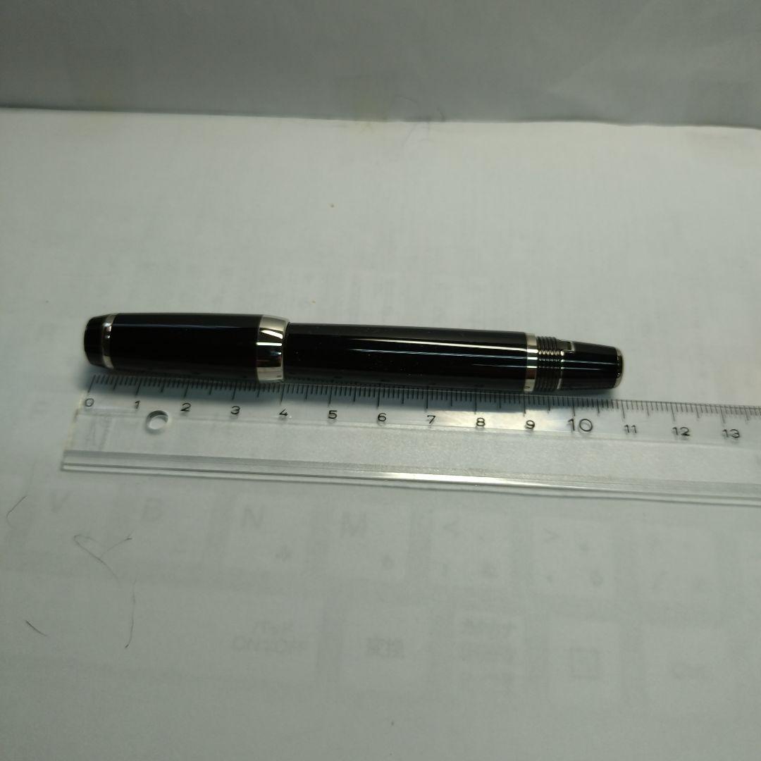 モンブランボエム黒い万年筆
