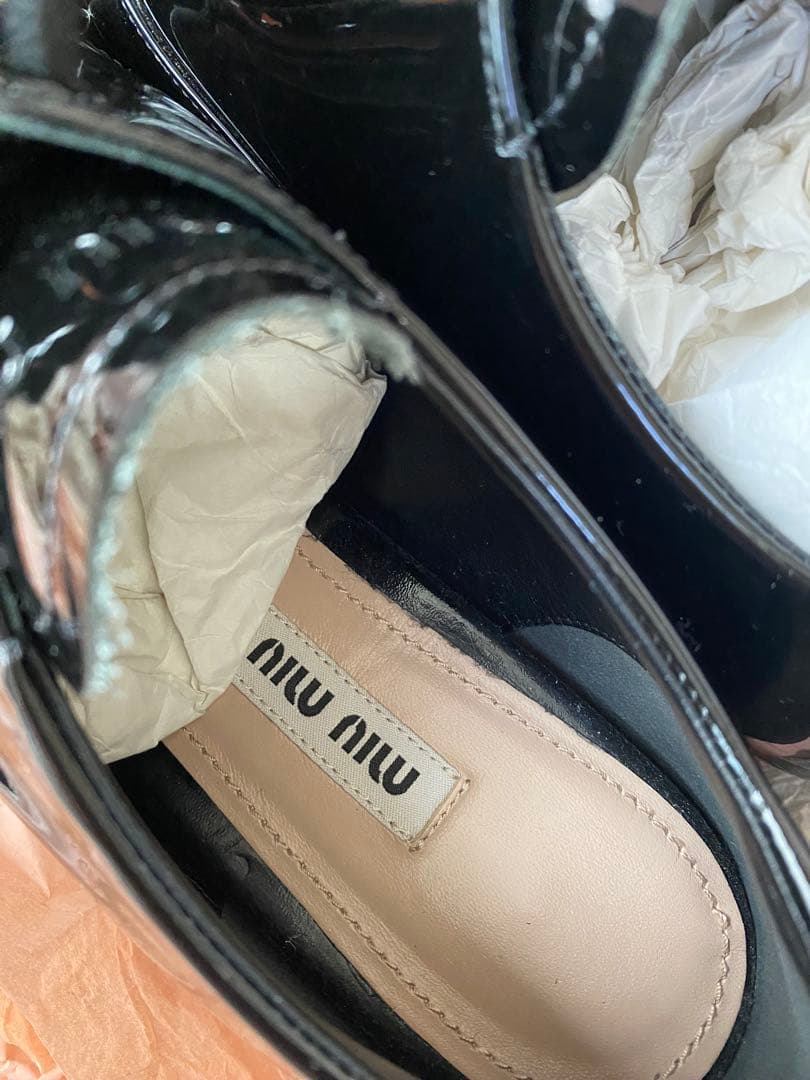 ミュウミュウ エナメル ドレスシューズ 36