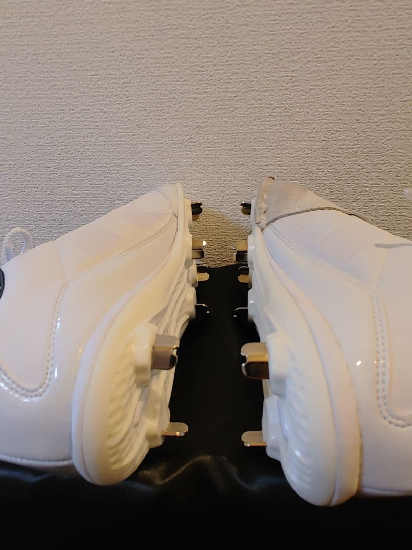 スラッガー　野球　25.0センチ スパイク　金具　ホワイト 高校野球