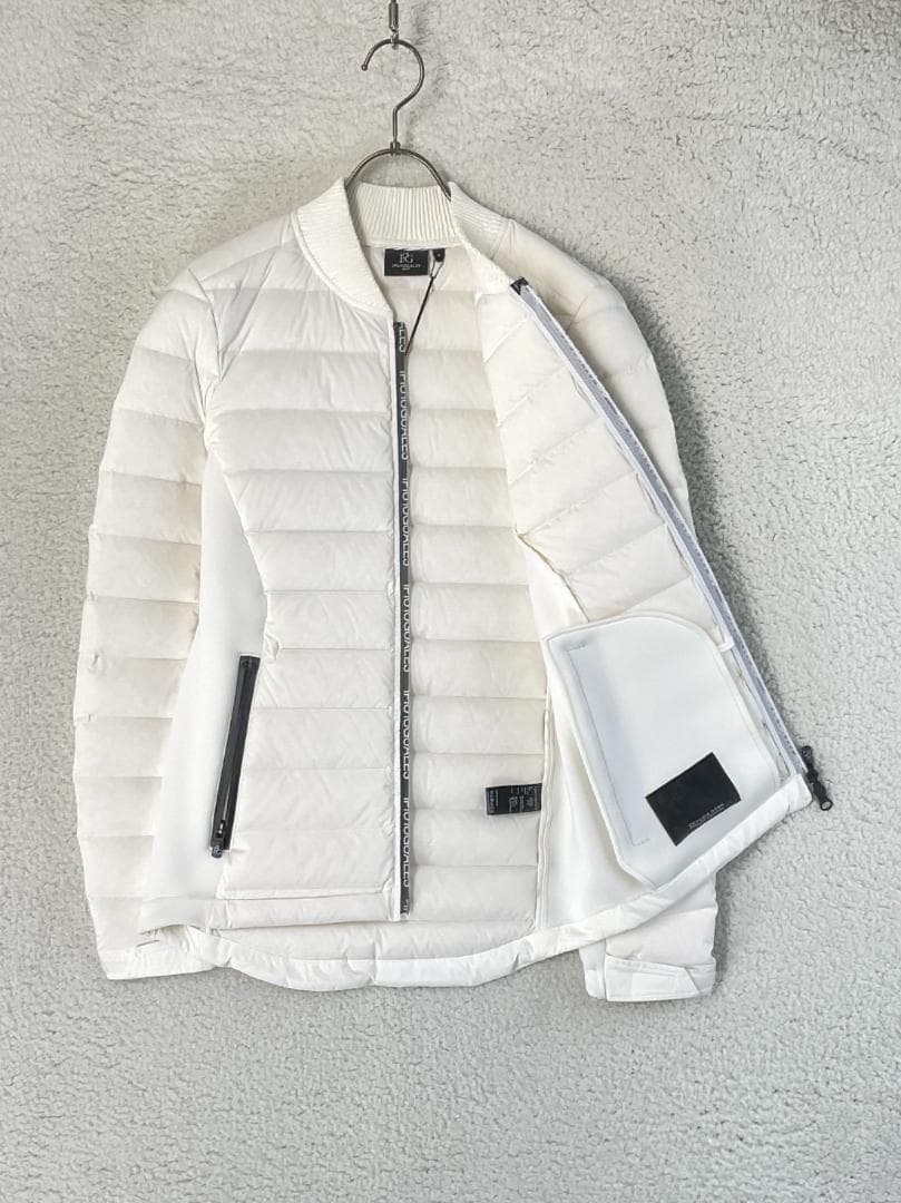 サイズS【未使用】1PIU1UGUALE3 GOLF ロゴダウンブルゾン W