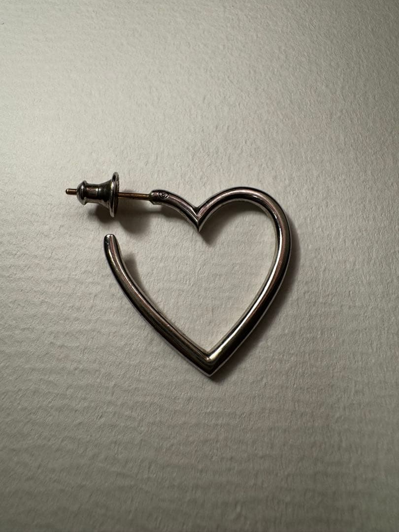 Girls Don't Cry CAREERING ピアス 片耳用