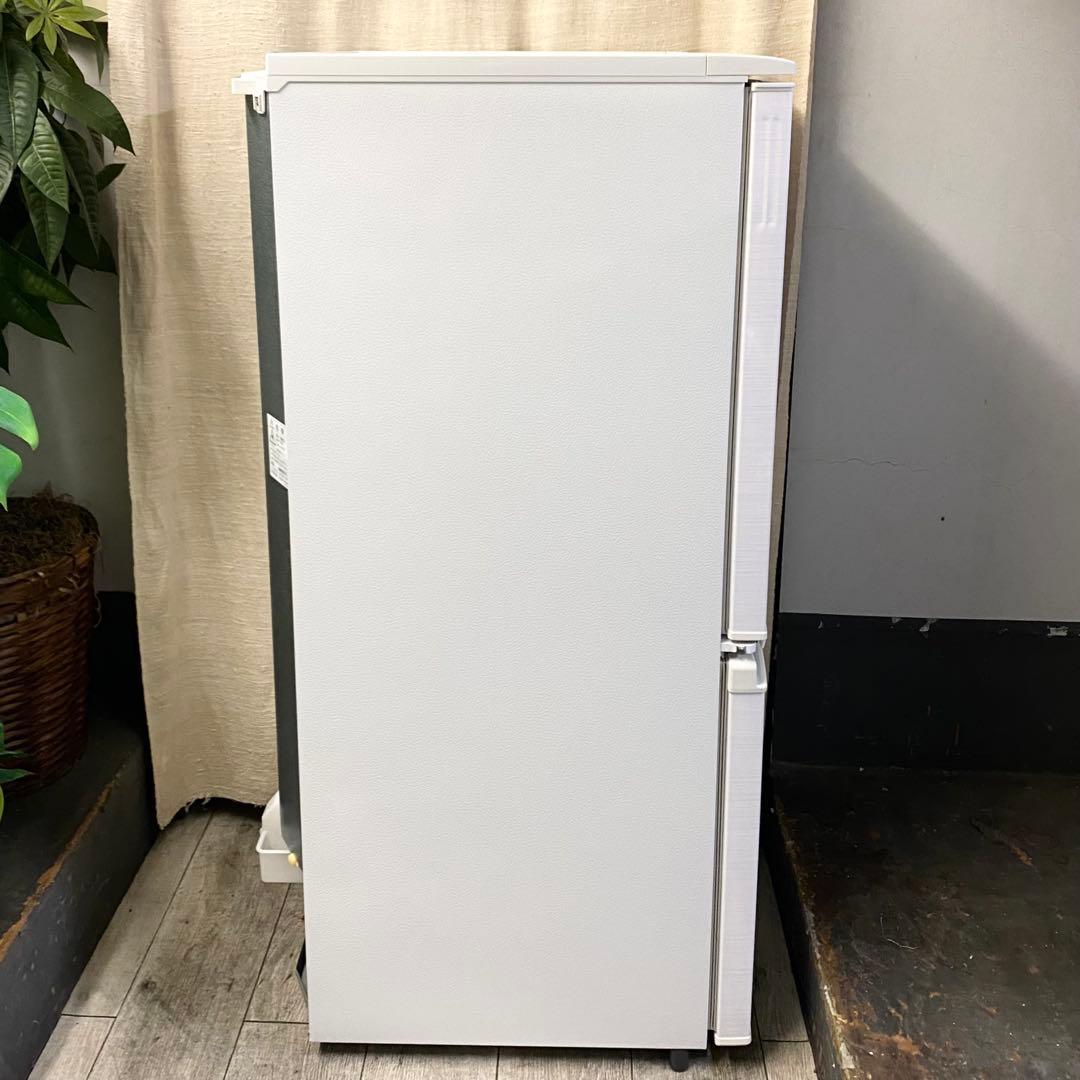 設置場所を選ばない、どっちも付け替えドア！ 一人暮らし！冷凍冷蔵庫137L