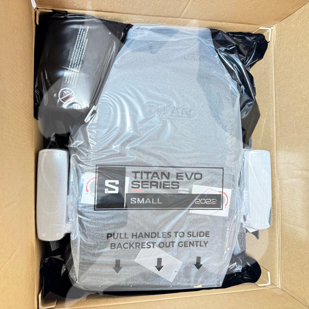 LEXUSJAPAN2K16様 Secretlab TITAN ゲーミングチェア