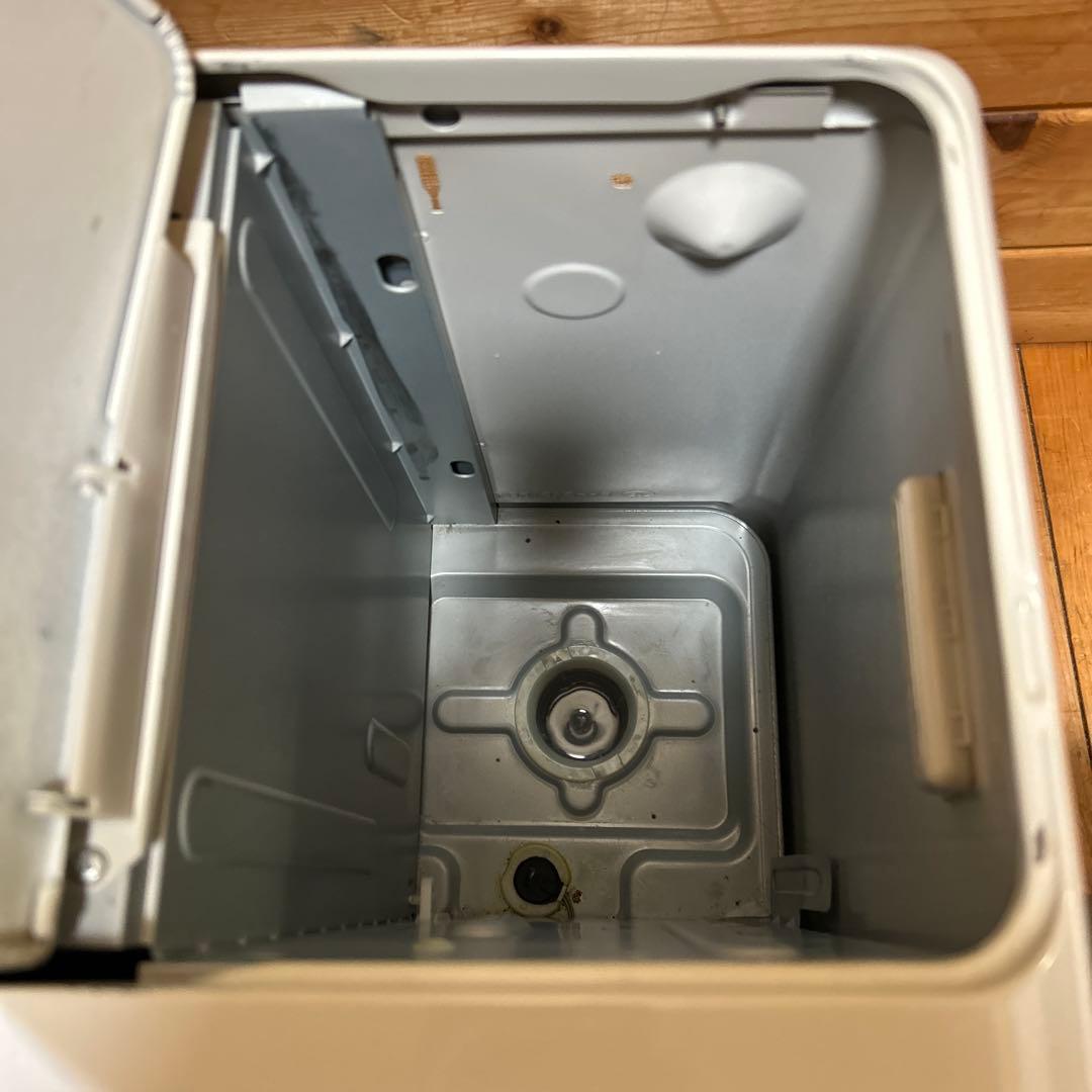 美品　石油ファンヒーター デジタル表示付き　FH-G4615BY