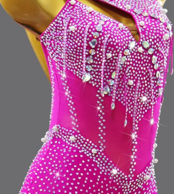 社交ダンスドレス ラテンドレス 競技 デモ 羽根 オーダーメイド