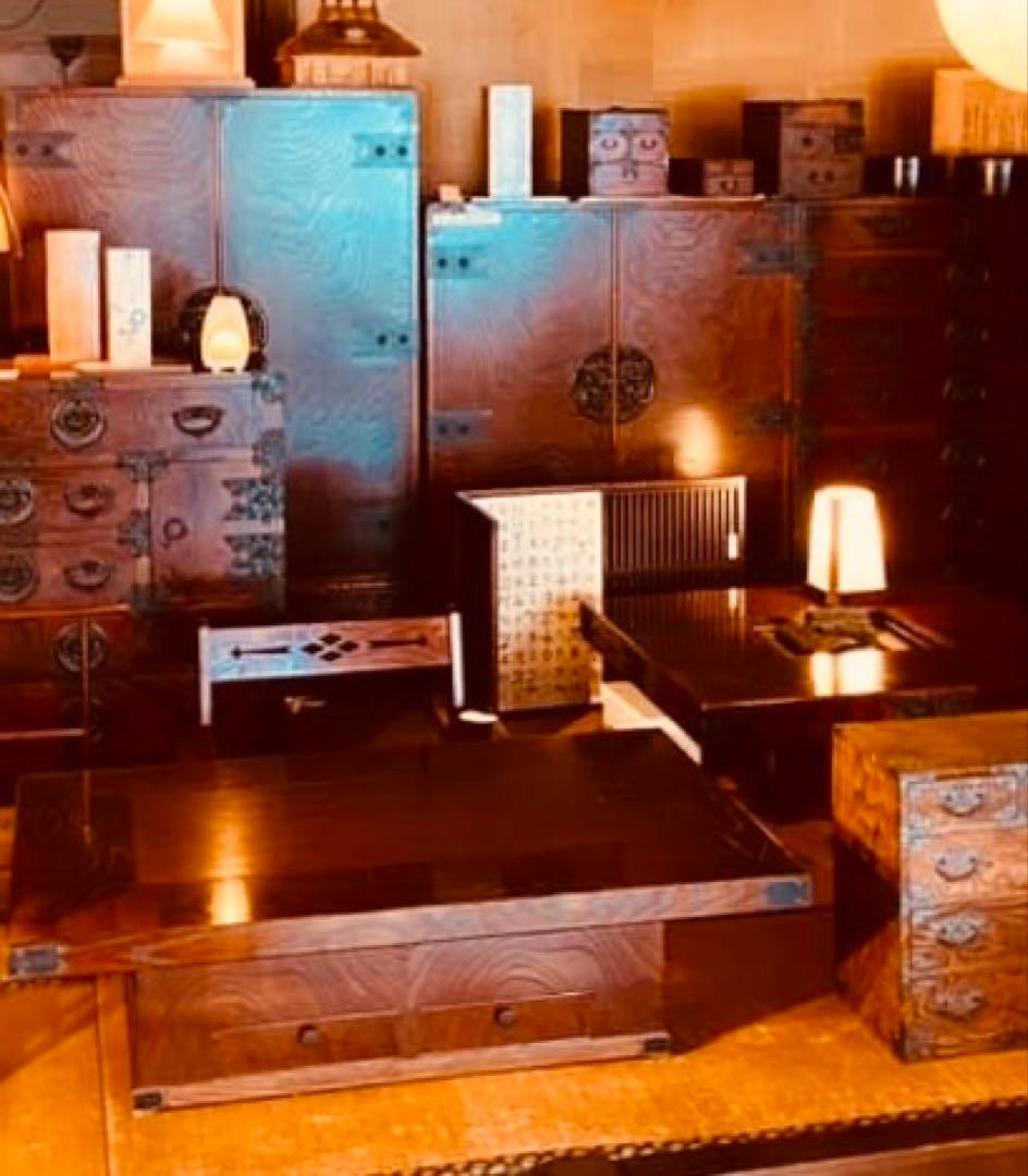 キャスター付！ケヤキ名木の飾り棚