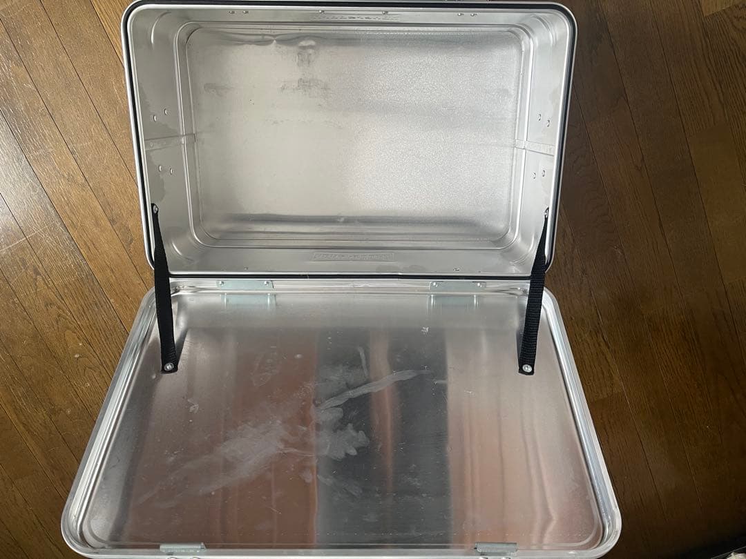 【廃盤】Hunersdorff ヒューナースドルフ　アルミコンテナ47Lレア