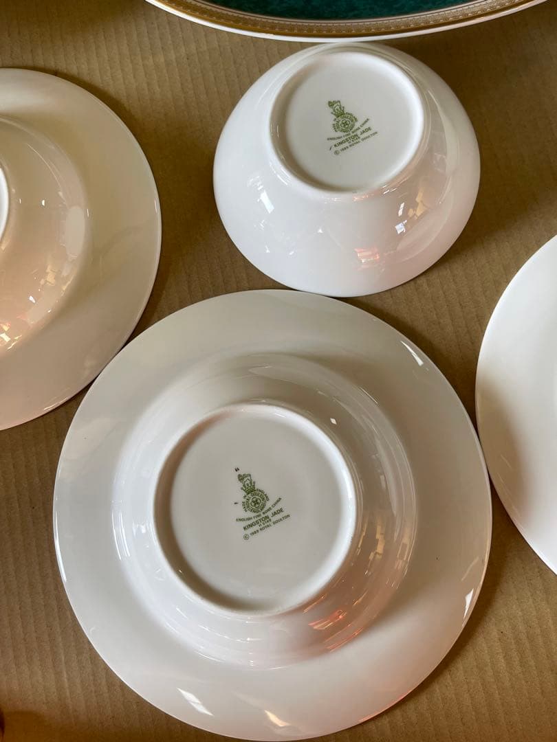 023ロイヤルドルトン プレートセット金彩　   未使用