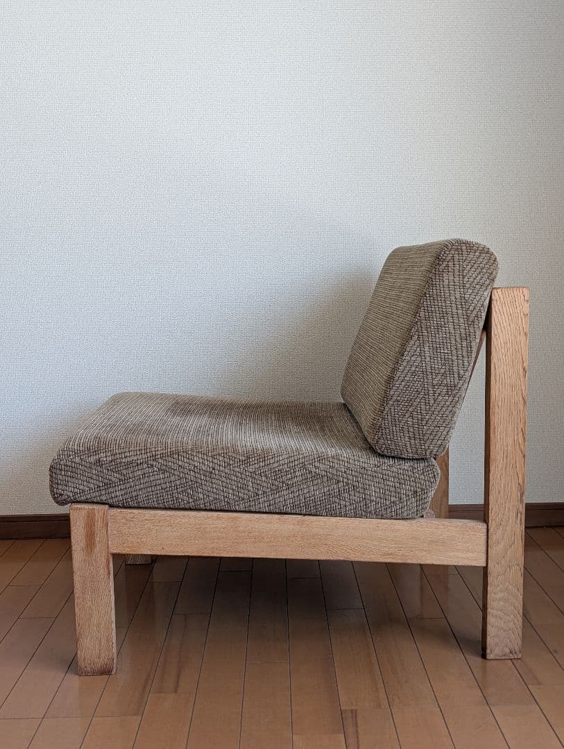 北欧ヴィンテージソファ　オーク　中央