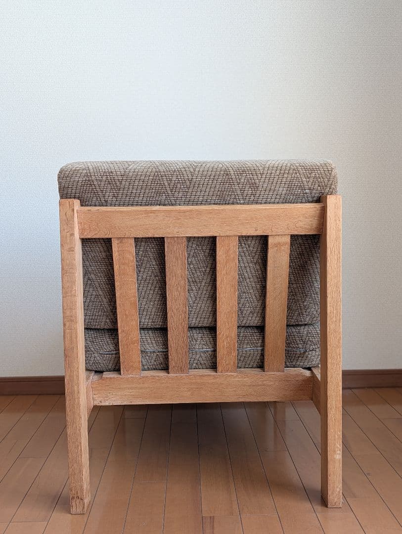 北欧ヴィンテージソファ　オーク　中央