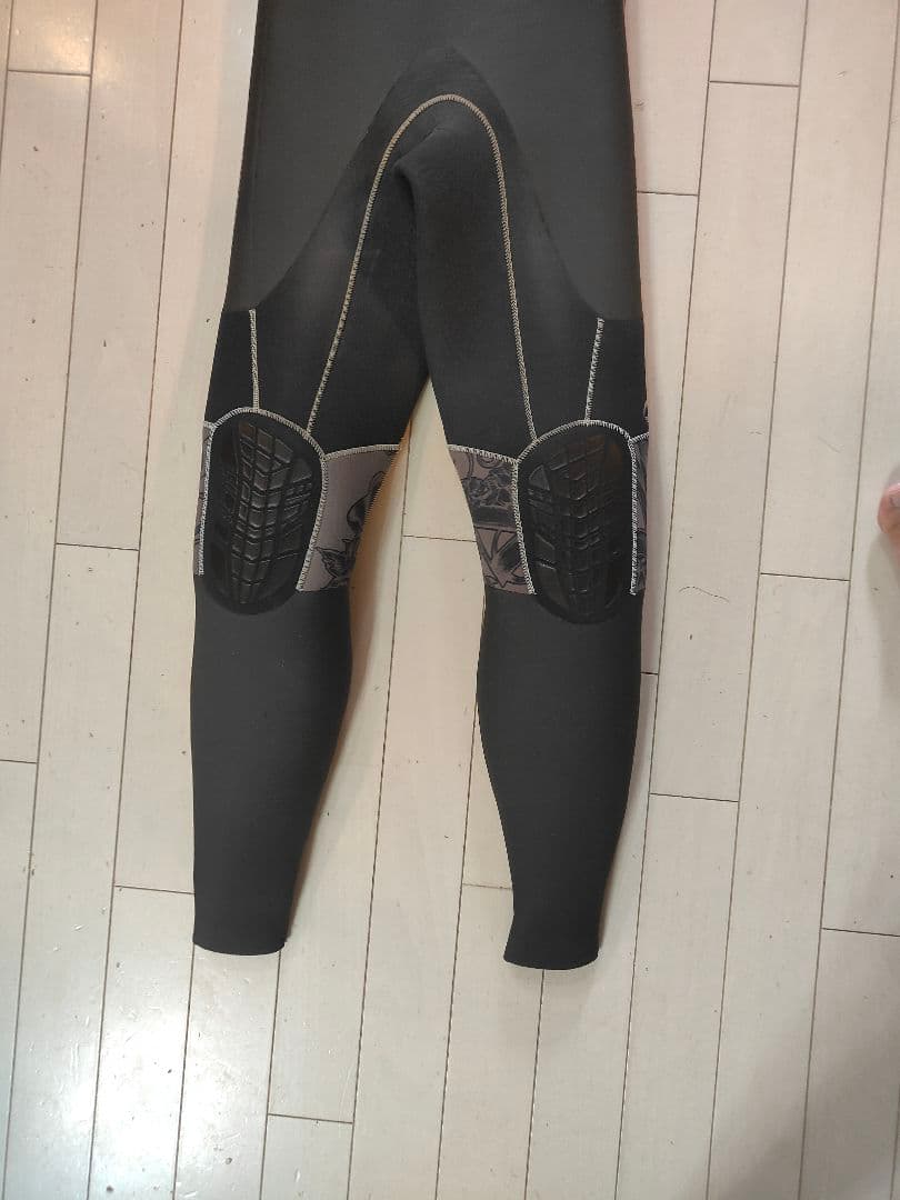 ウェットスーツ　冬用　BILLABONG