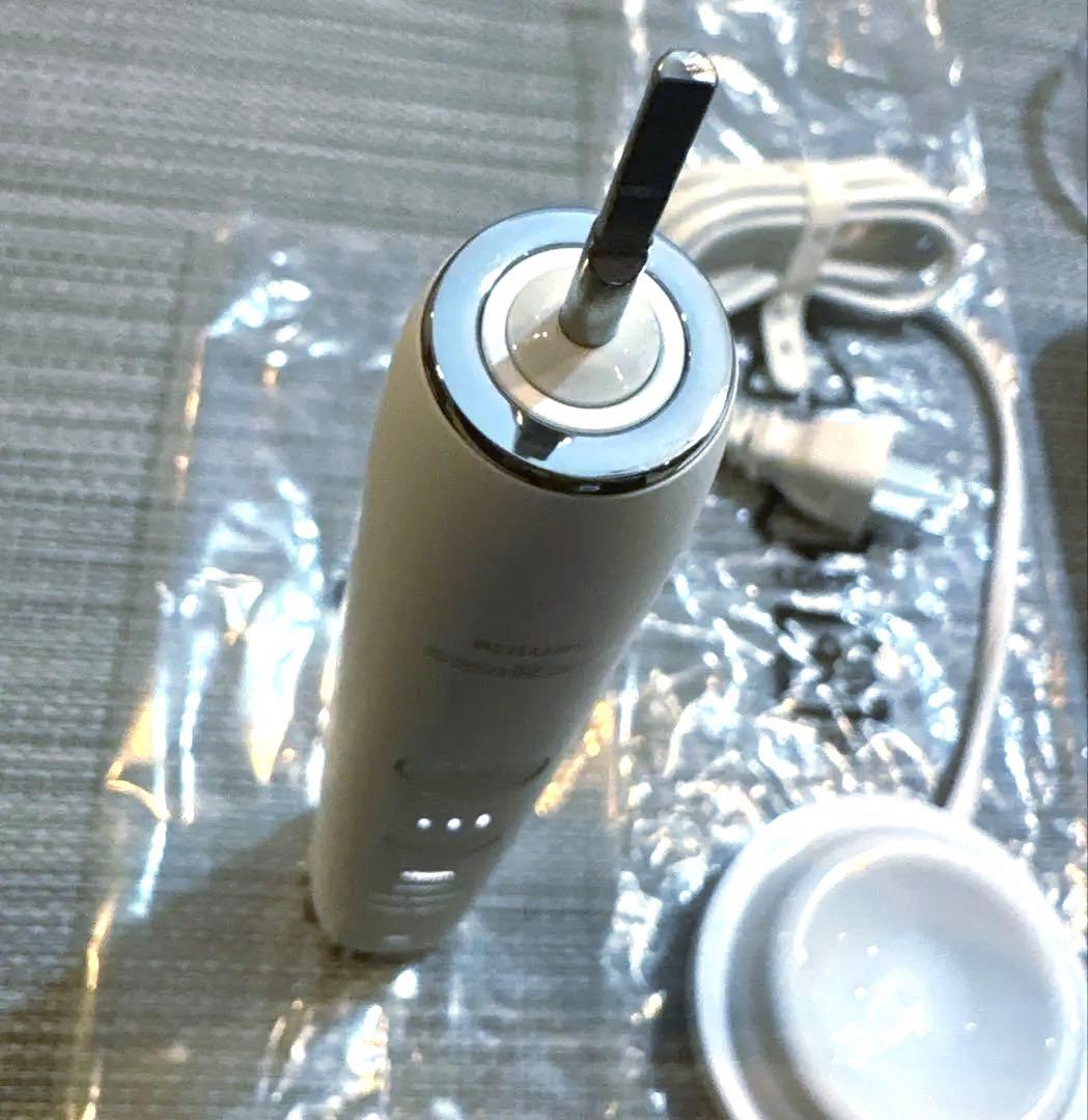 新品フィリップス ソニッケアーダイヤモンドクリーン9000 HX9911/71