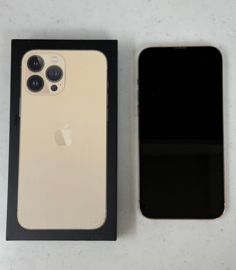 iPhone13proMAX ゴールド　256GB 本体