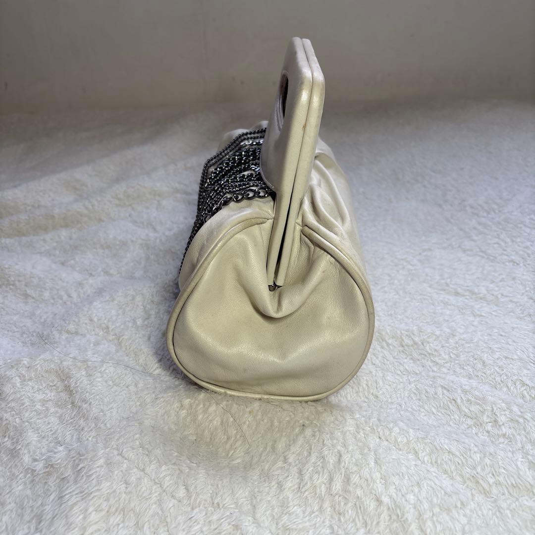 ホワイトレザー ハンドバッグ チェーン付き