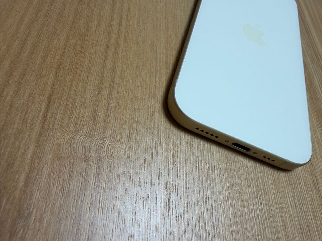 美品　Apple iPhone 15 128gb イエロー　AppleCare付