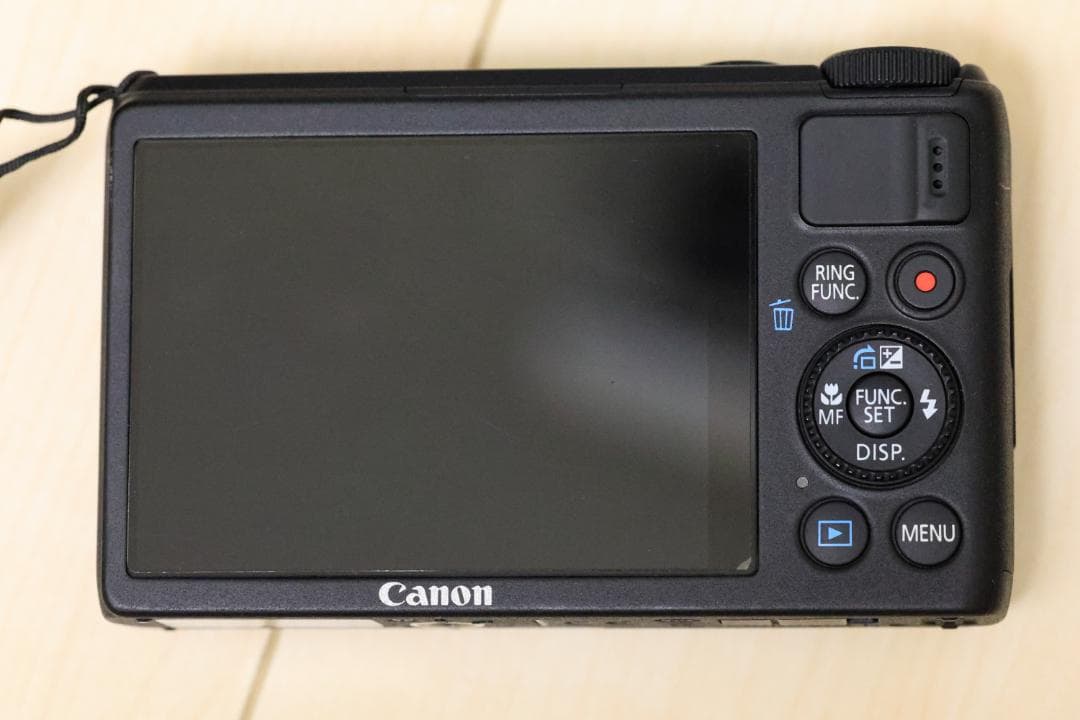 Canon PowerShot S100 コンパクトデジカメ（ストラップ付き）