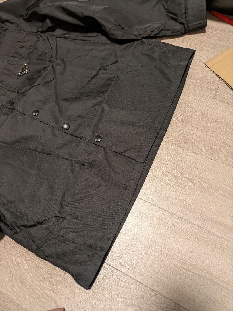 プラダ ナイロンジャケット　L