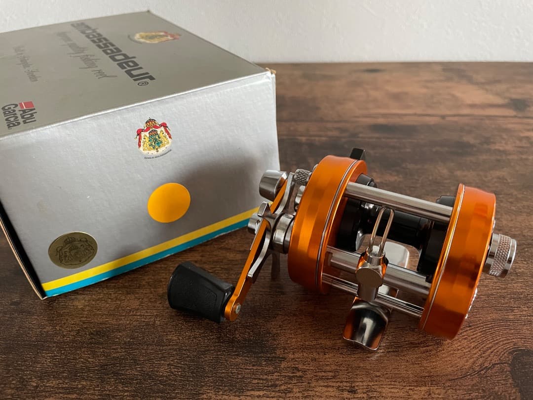 ABU Ambassadeur 2500C アンバサダー サンセットオレンジ美品