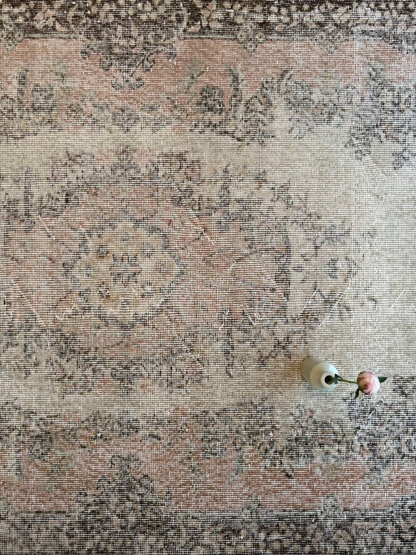 ヴィンテージラグ　ベージュオーバーダイ　ボタニカルメダリオン　トルコ　アナトリア