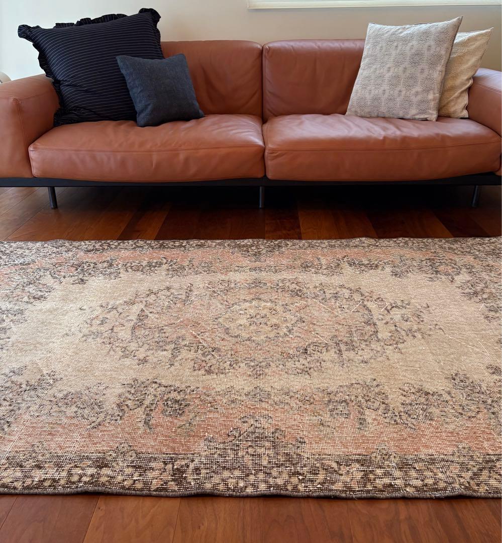 ヴィンテージラグ　ベージュオーバーダイ　ボタニカルメダリオン　トルコ　アナトリア