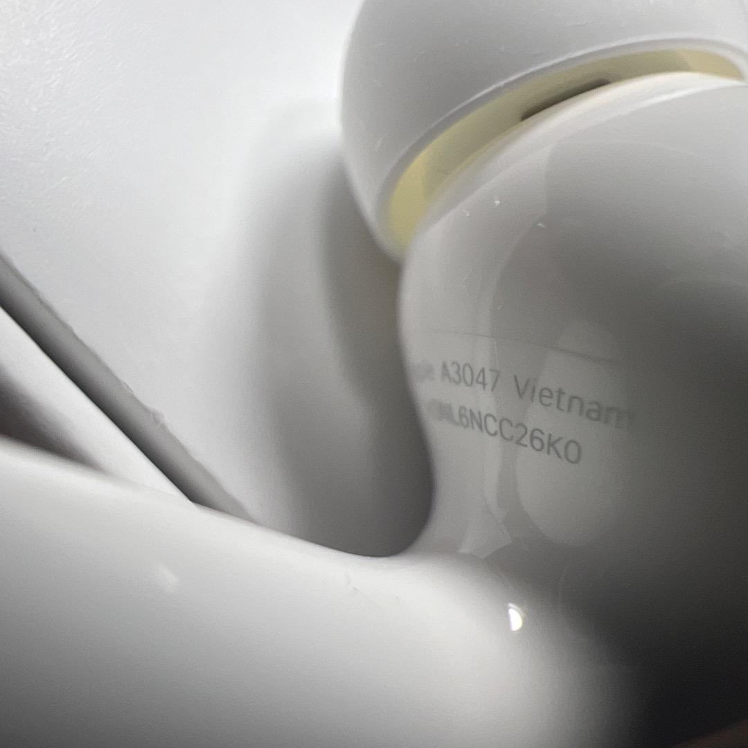 AirPods Pro 第2世代 usb-c 右耳 A3047 [40]