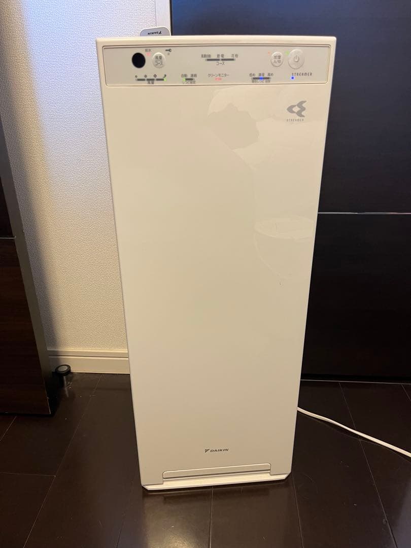 ダイキン　MCK40XーW ホワイト 加湿空気清浄機
