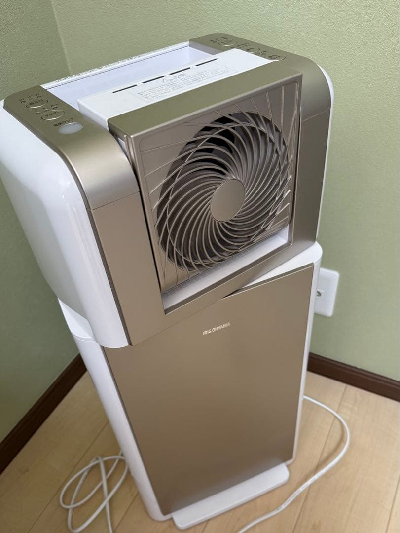 アイリスオーヤマ　サーキュレーター付　除湿機