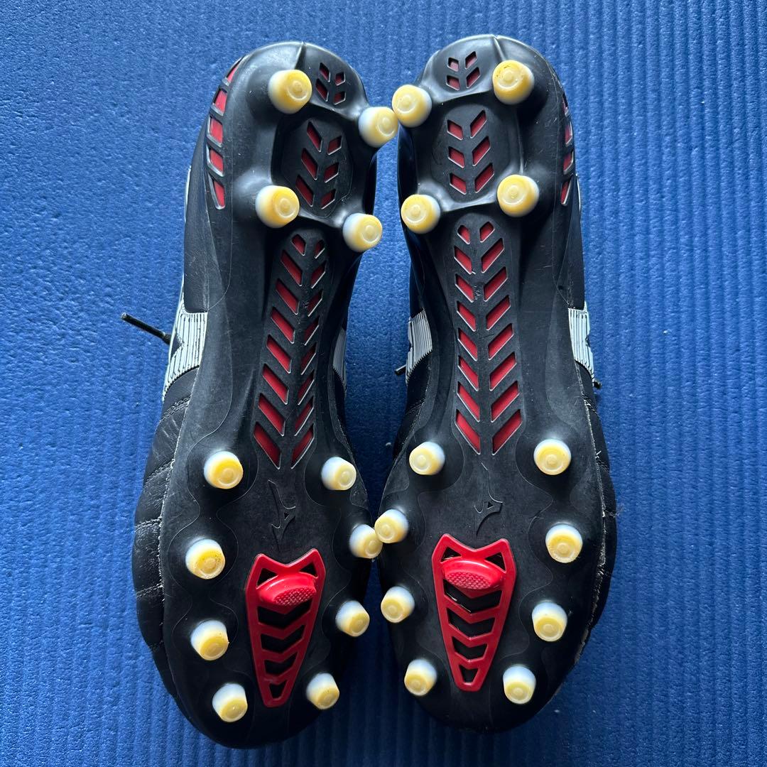 モレリアネオ3 ブラック/レッド 28.5 ミズノ