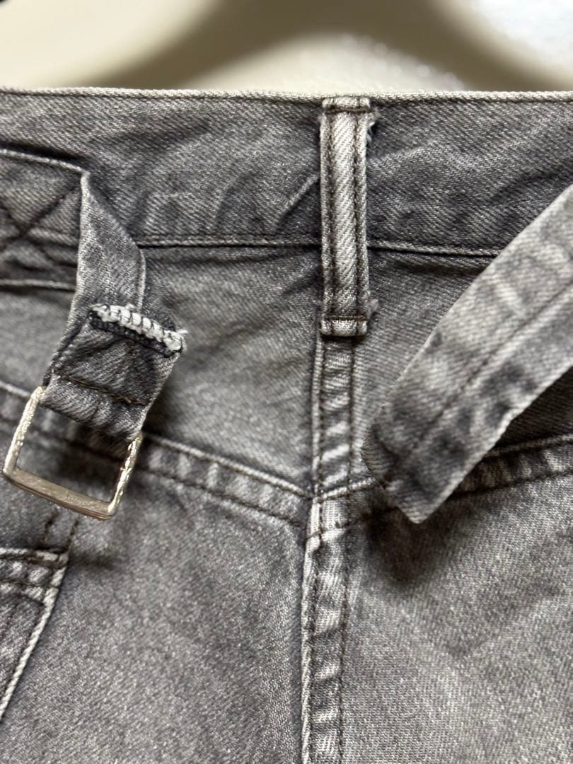 TENDERLOIN のブラックデニム　ストレートデニム ジーンズ