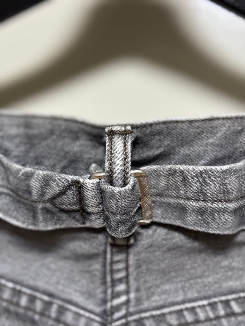 TENDERLOIN のブラックデニム　ストレートデニム ジーンズ