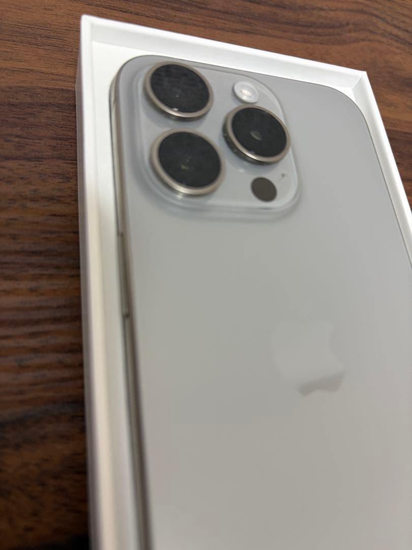 【中古美品】 iPhone 15Pro 128GB ナチュラルチタニウム