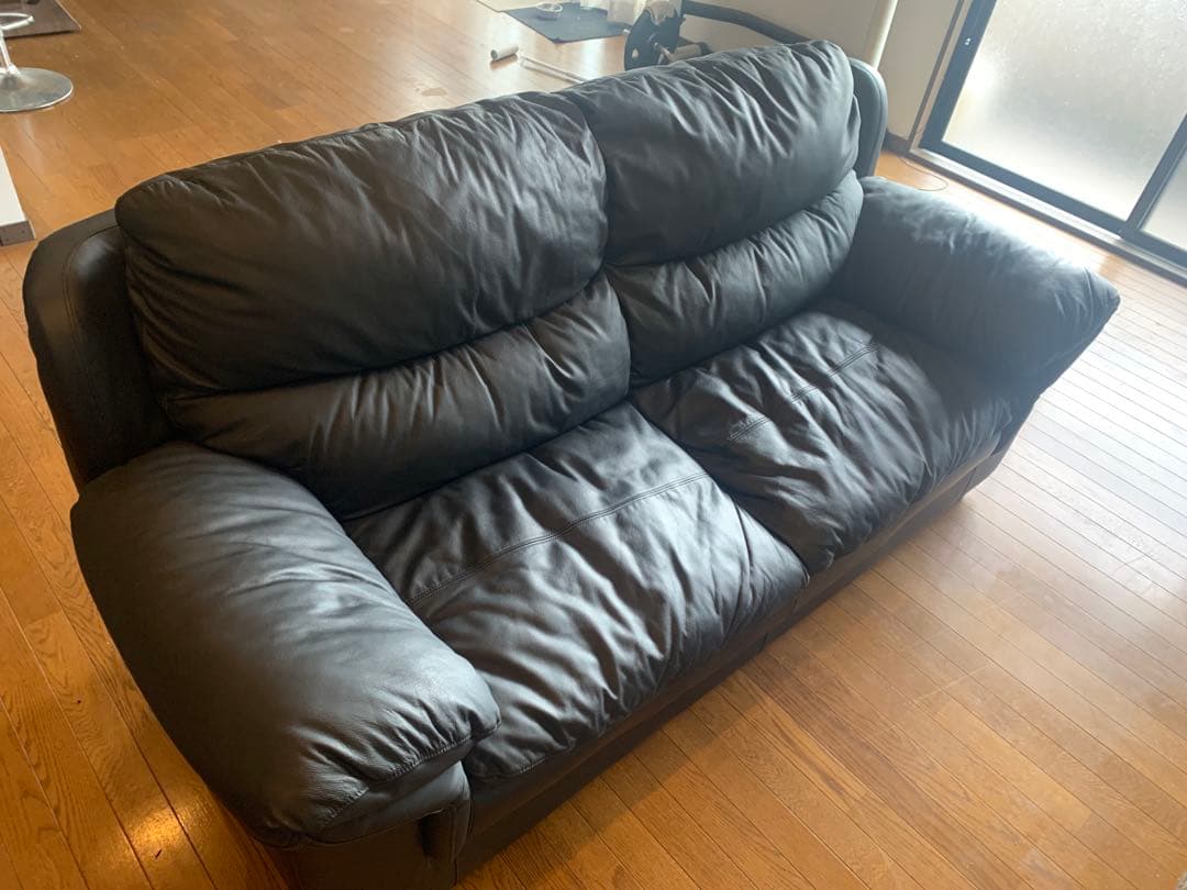高級皮革柔らかいソファー　未使用に近い