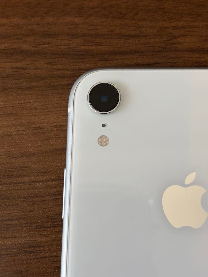 【美品】iPhone XR ホワイト 64GB 本体(SIMフリー初期化済み)