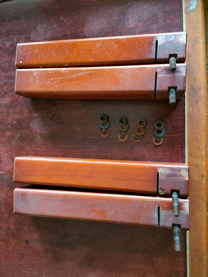 昭和レトロな豆炭こたつ(燃焼器付き)　縦80cm 横80cm 高さ37cm