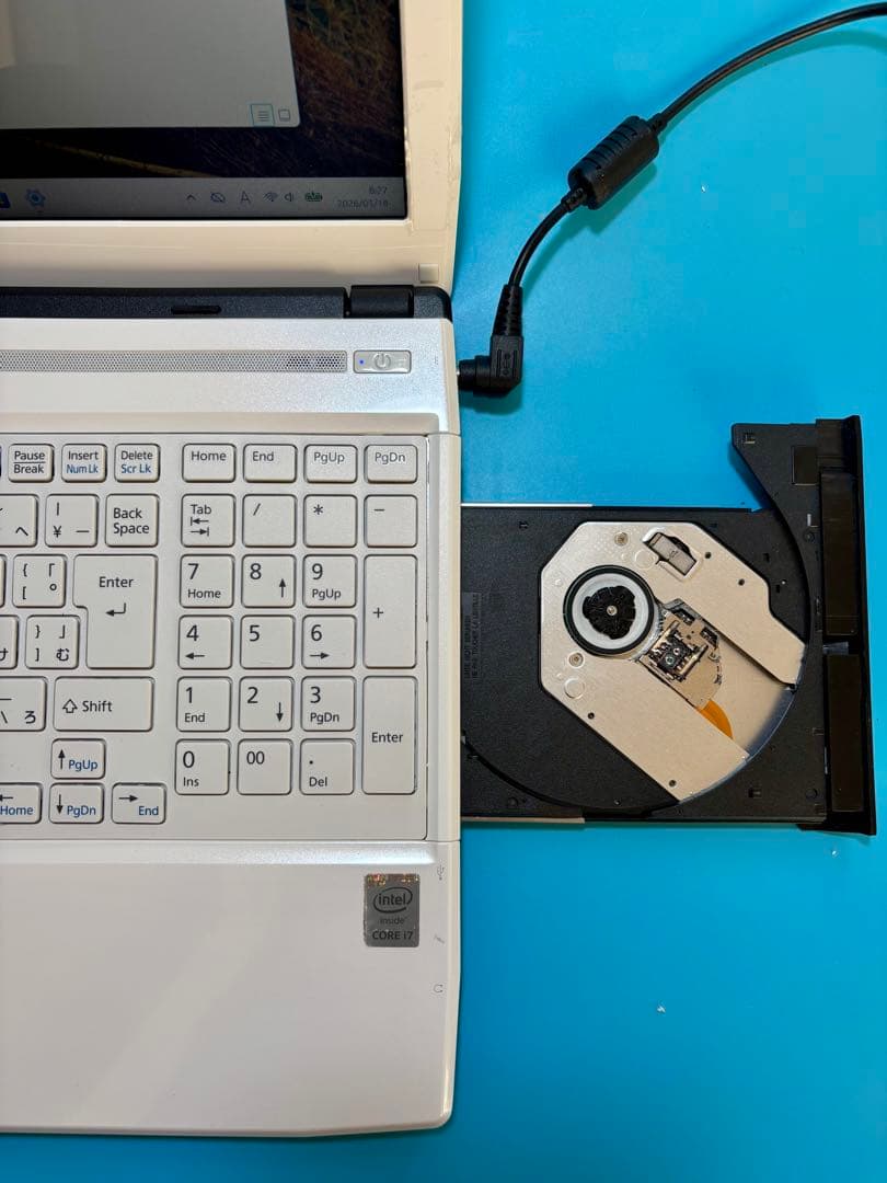 富士通　LIFEBOOK AH53/S i7 4712MQ SSD 2TB